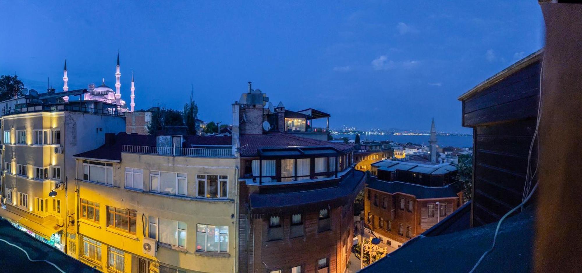 The New Season Apart Istanbul Bagian luar foto