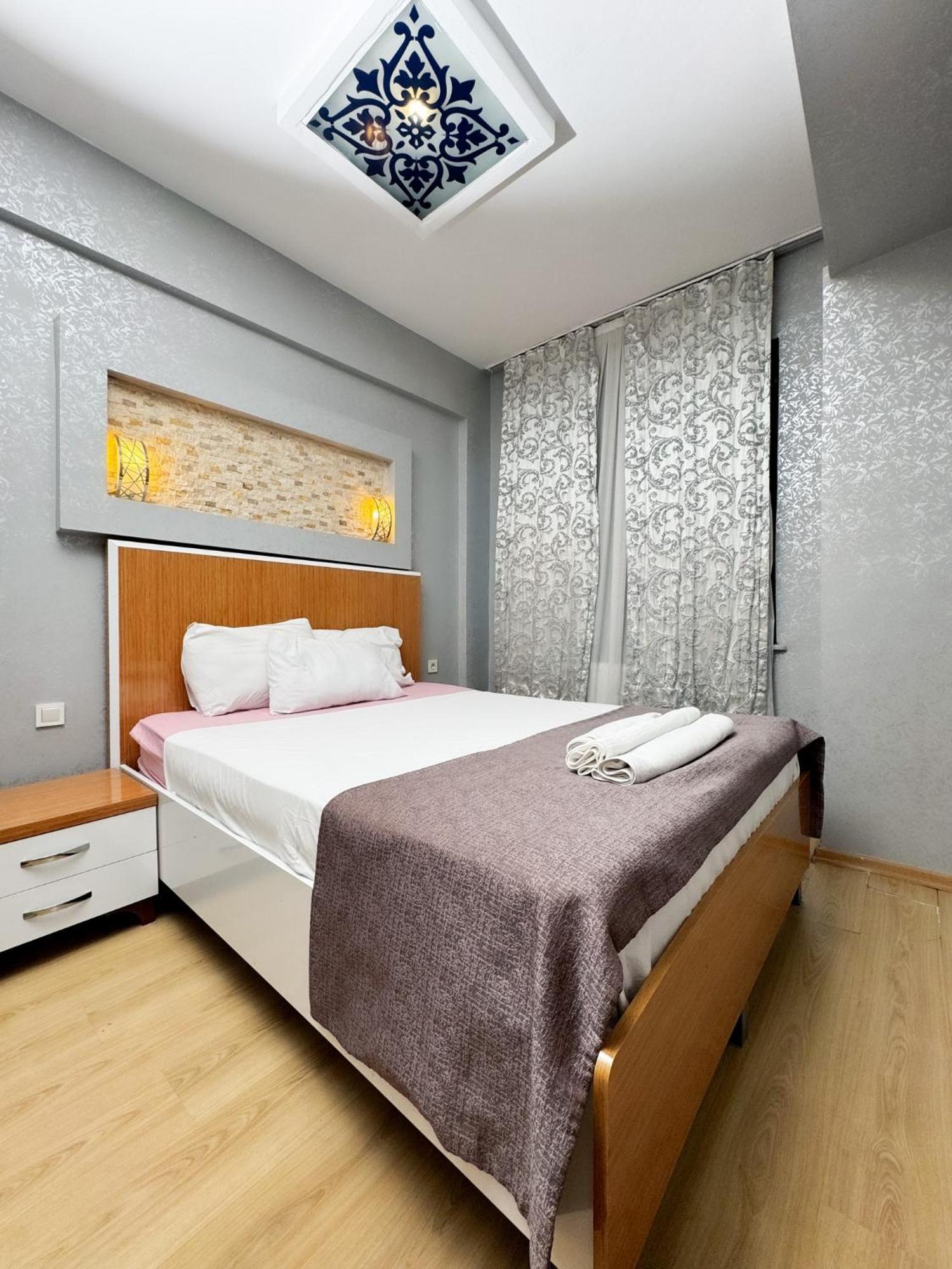The New Season Apart Istanbul Bagian luar foto